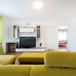 아파트 Patricia House *