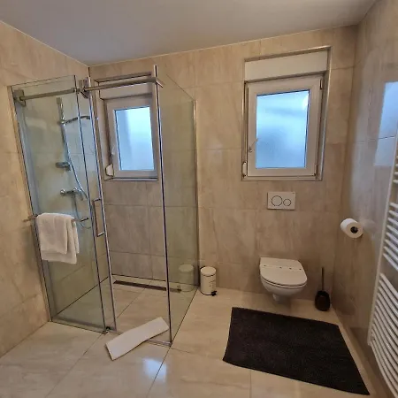 公寓 帕特里夏公寓 *