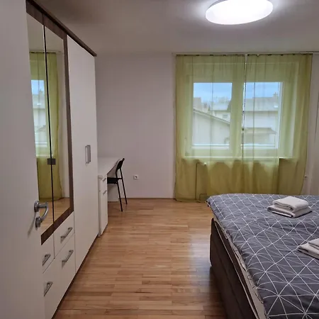 Lägenhet Patricia House
