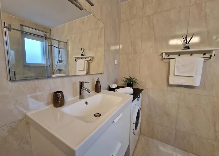 Patricia House 아파트 *